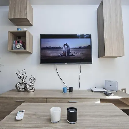Artemis Apartment